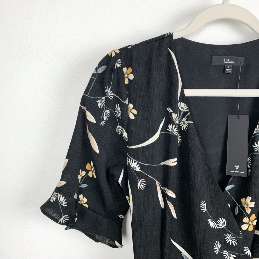 NWT Lulu’s Wild Winds Black Floral Print High Low Midi Wrap Dress Sz S - Picture 10 of 15